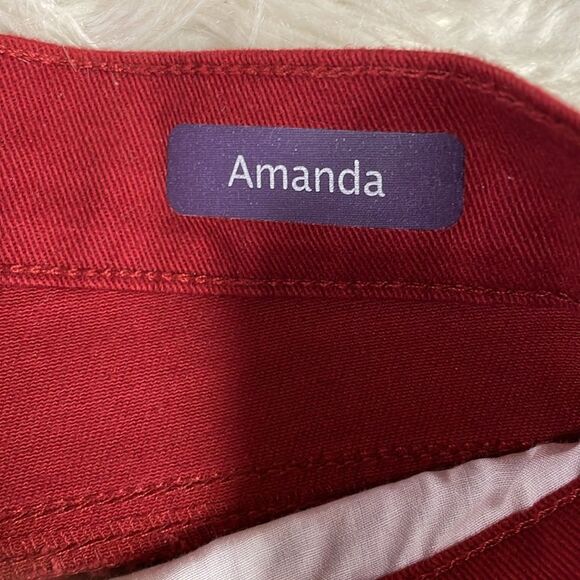 GLORIA VANDERBILT Women’s Amanda Jeans Petite Size 6P Dark Red Straight Leg - Picture 8 of 8